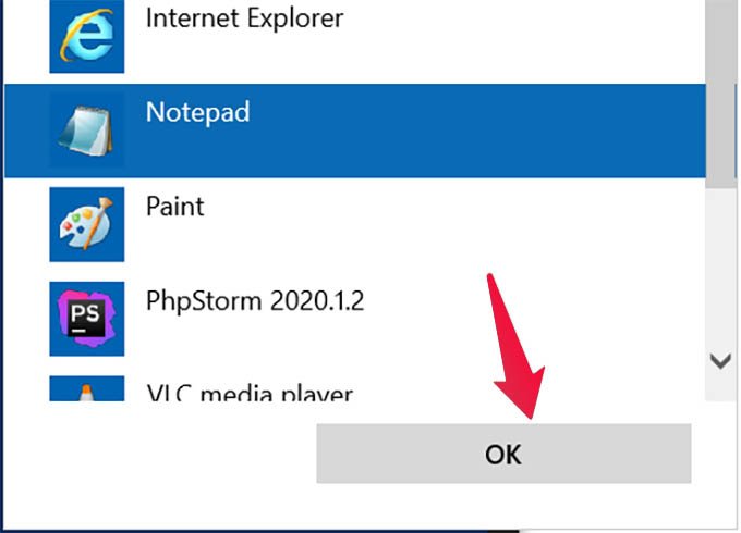 在 Windows 上使用记事本应用打开文件