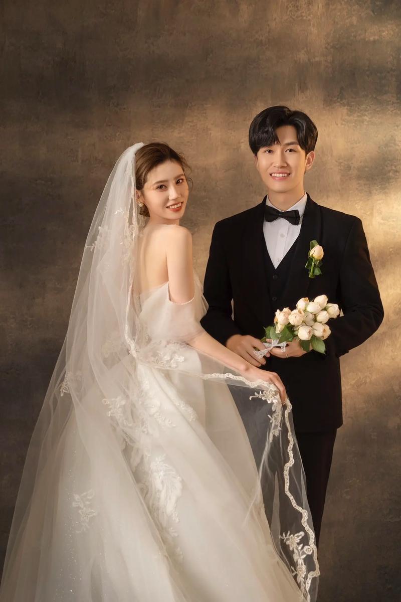 成都婚纱摄影网站制作，如何打造个性化婚照体验？